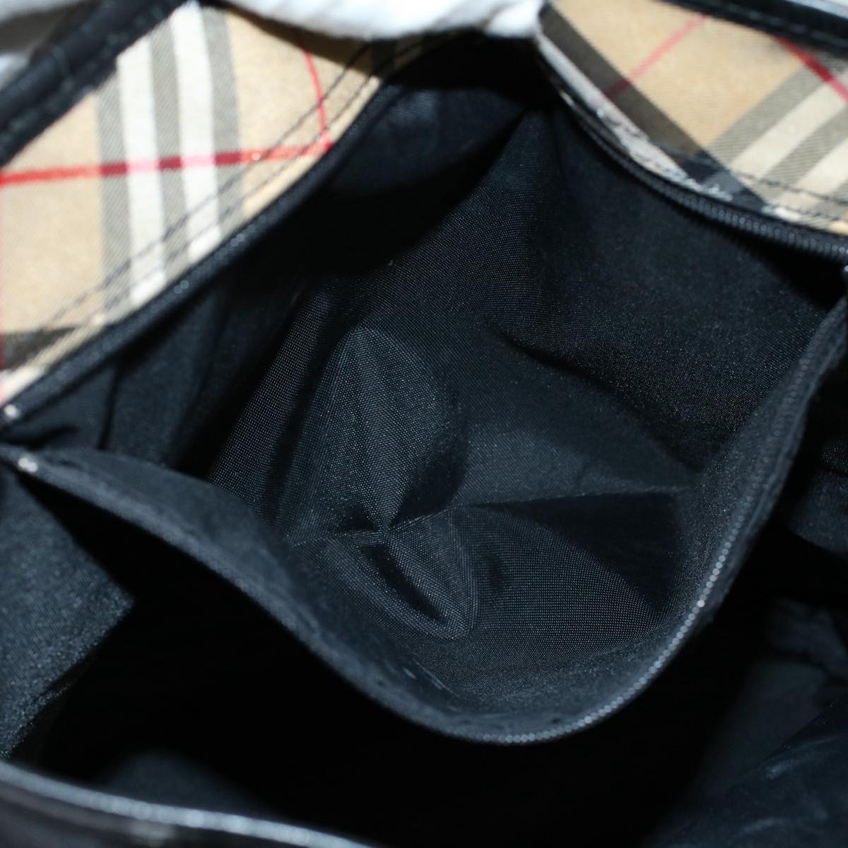 BurberrySs Shoulder Bag Nylon Black Auth hk862