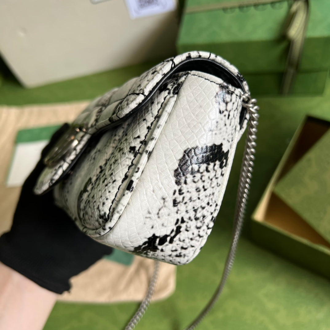 BOLSA GUCCI MARMONT SUPER MINI 16