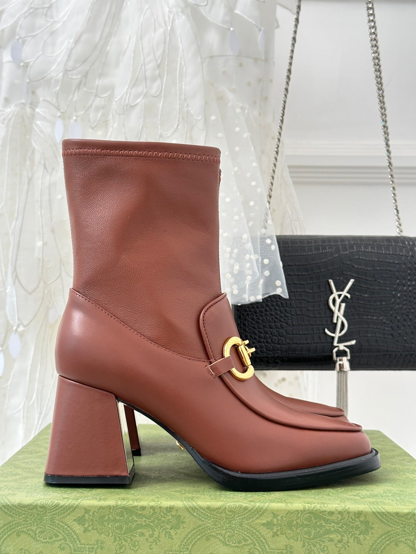 BOTA GUCCI 2023