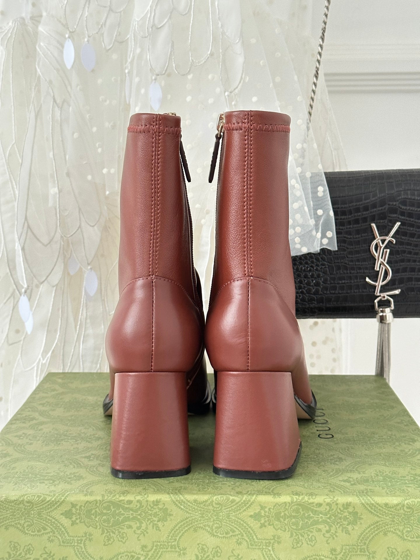 BOTA GUCCI 2023