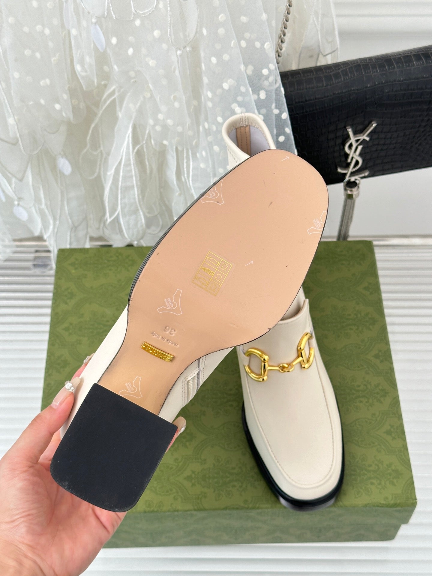 BOTA GUCCI 2023
