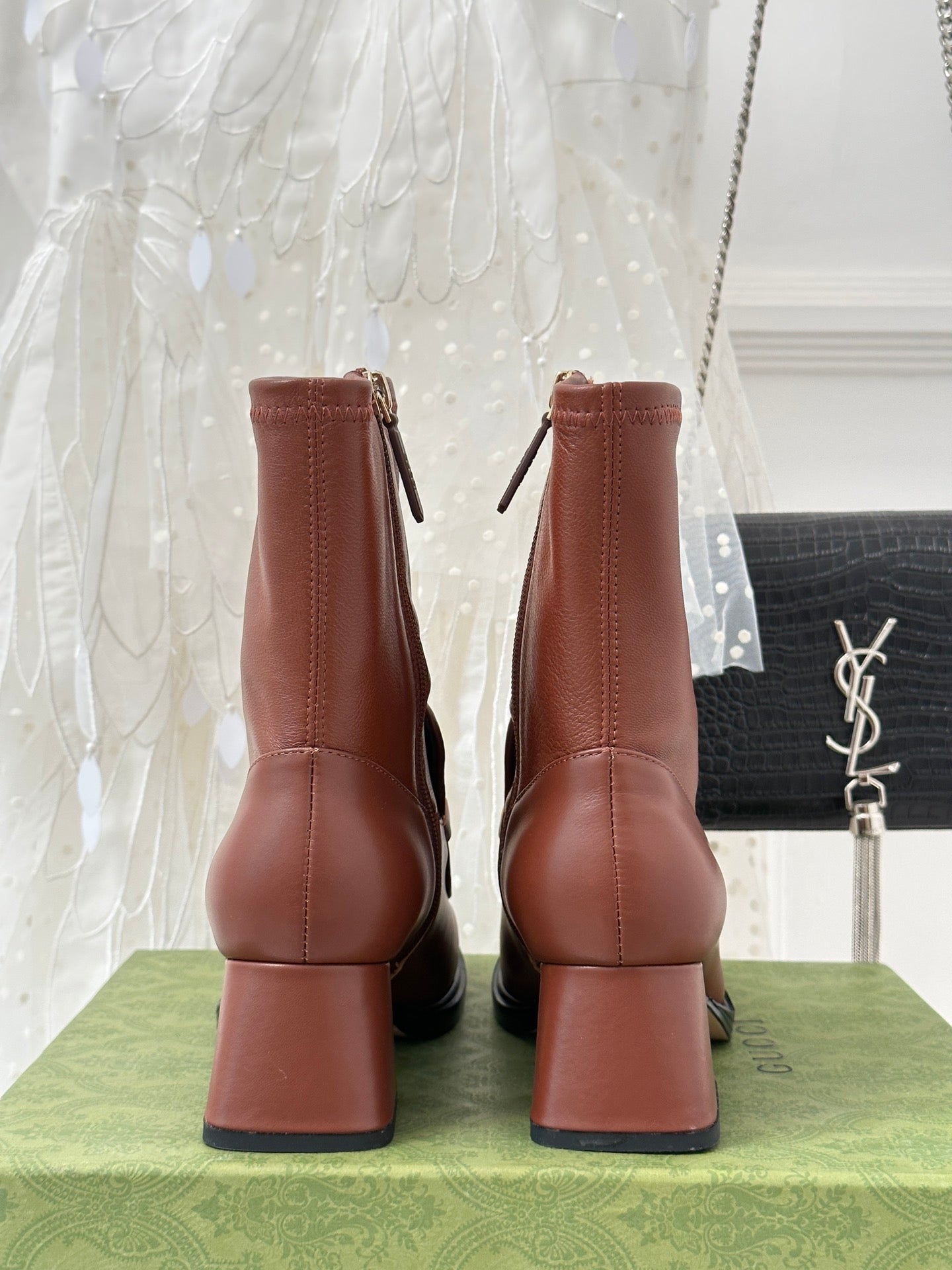 BOTA GUCCI 2023
