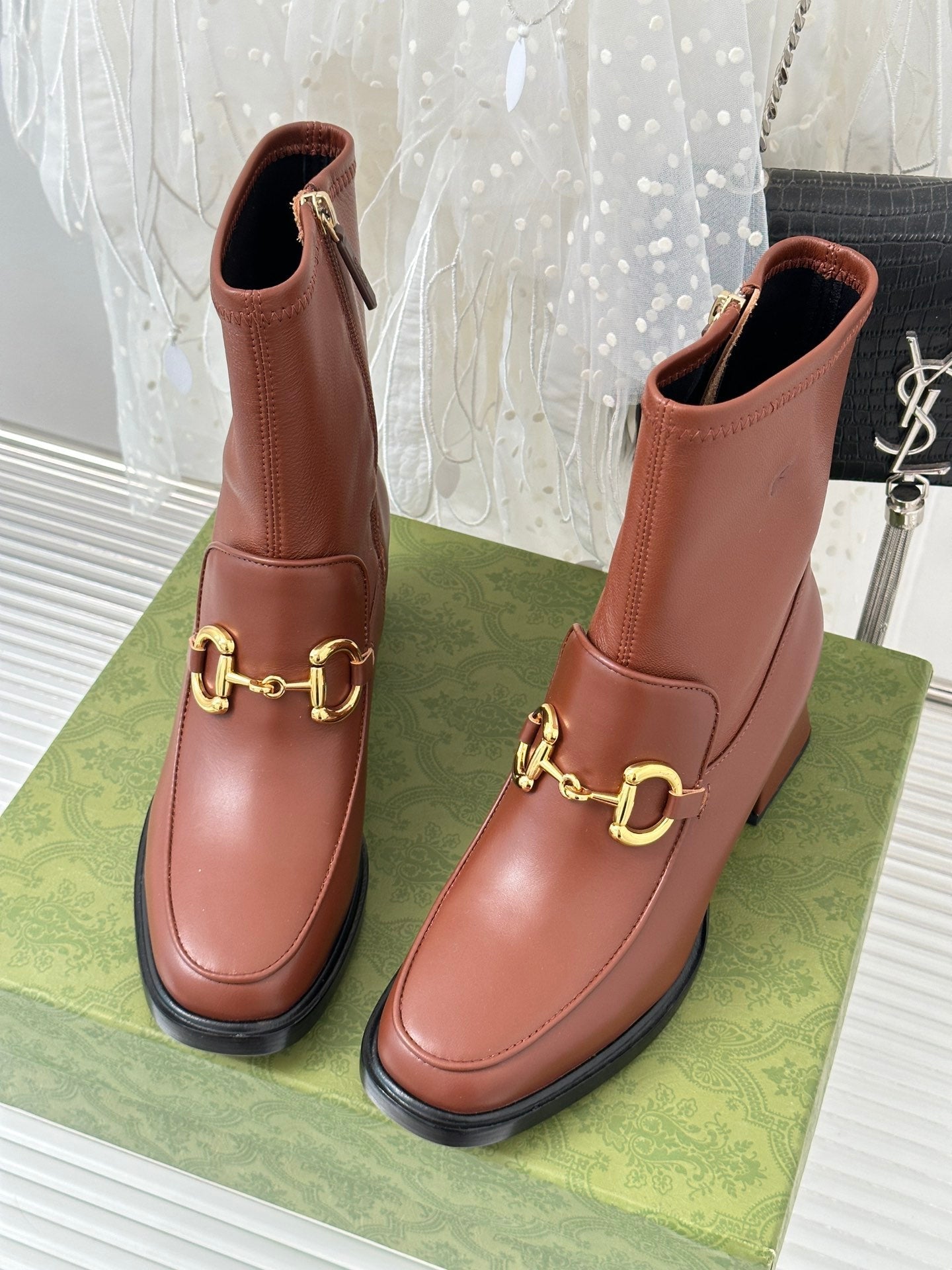 BOTA GUCCI 2023