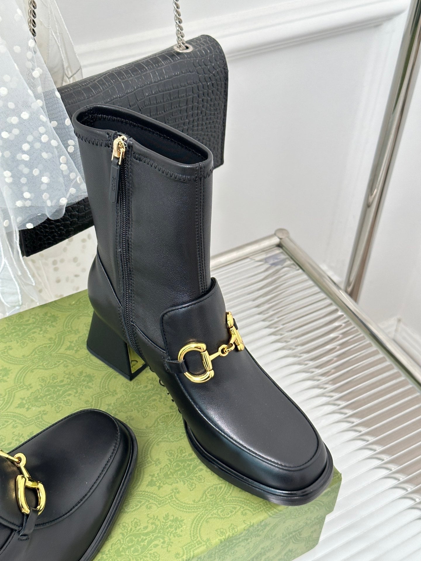 BOTA GUCCI 2023