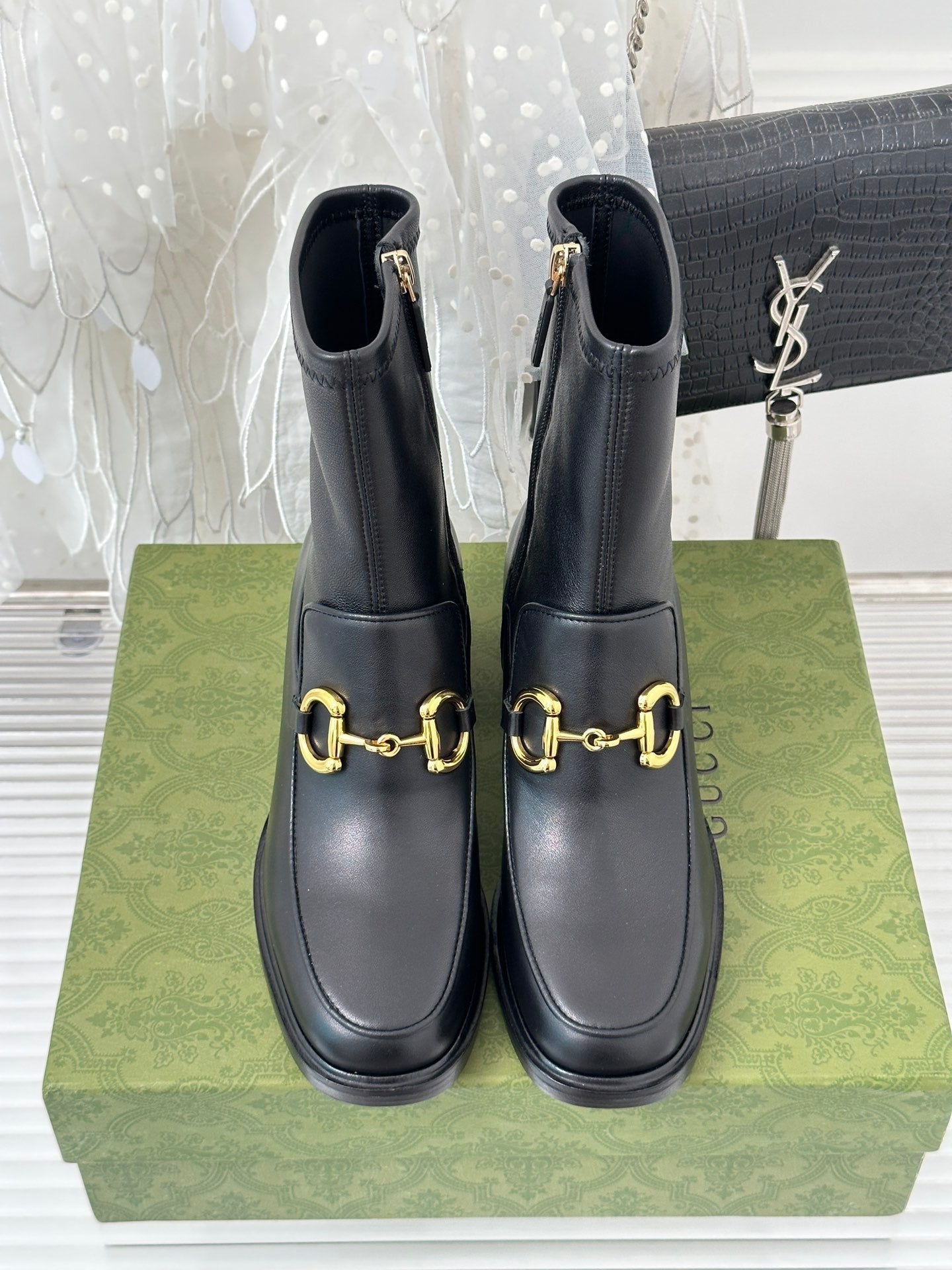 BOTA GUCCI 2023