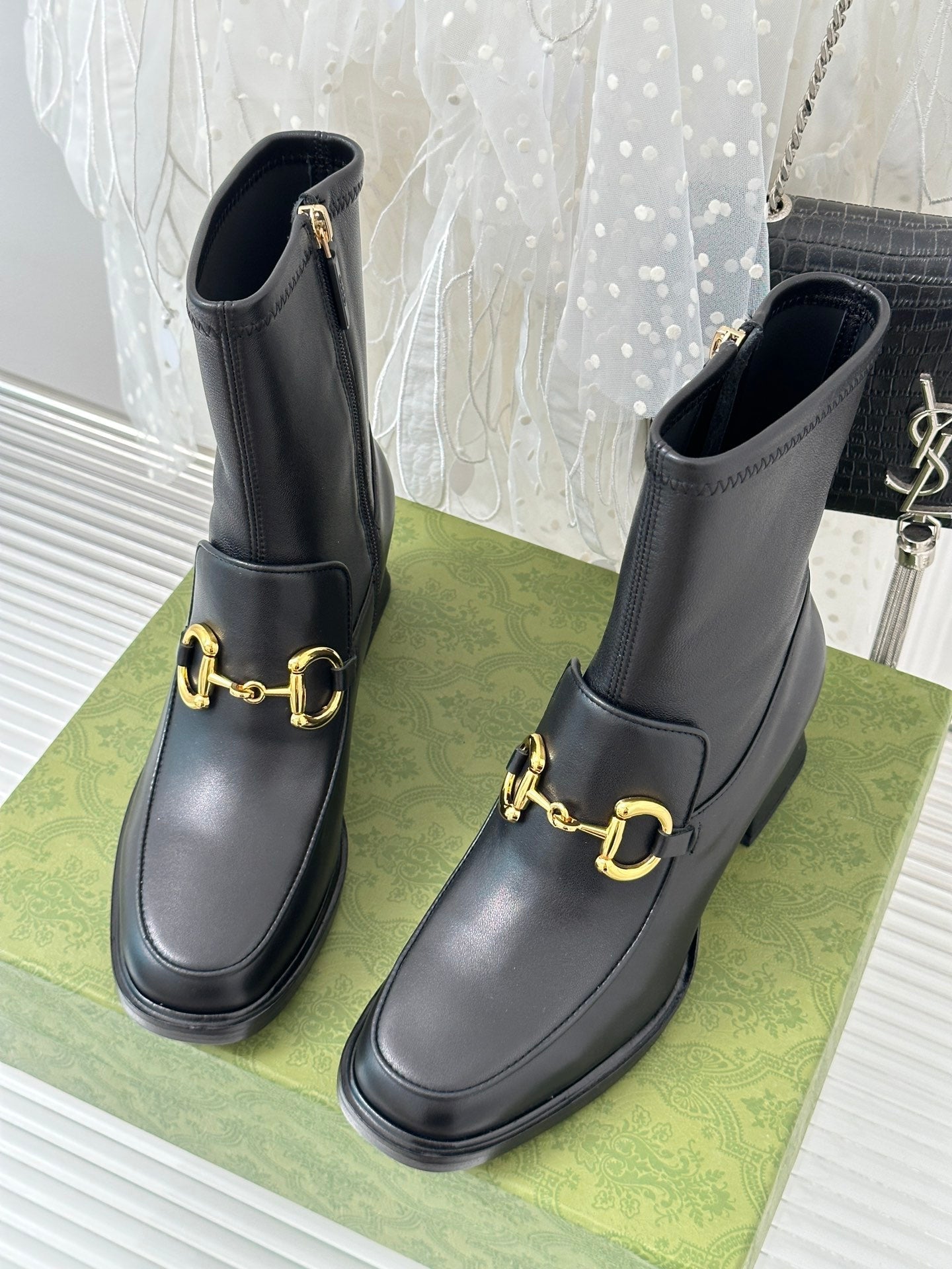 BOTA GUCCI 2023