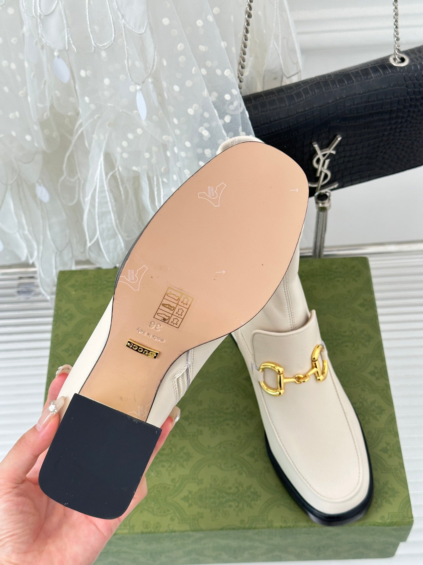 BOTA GUCCI 2023