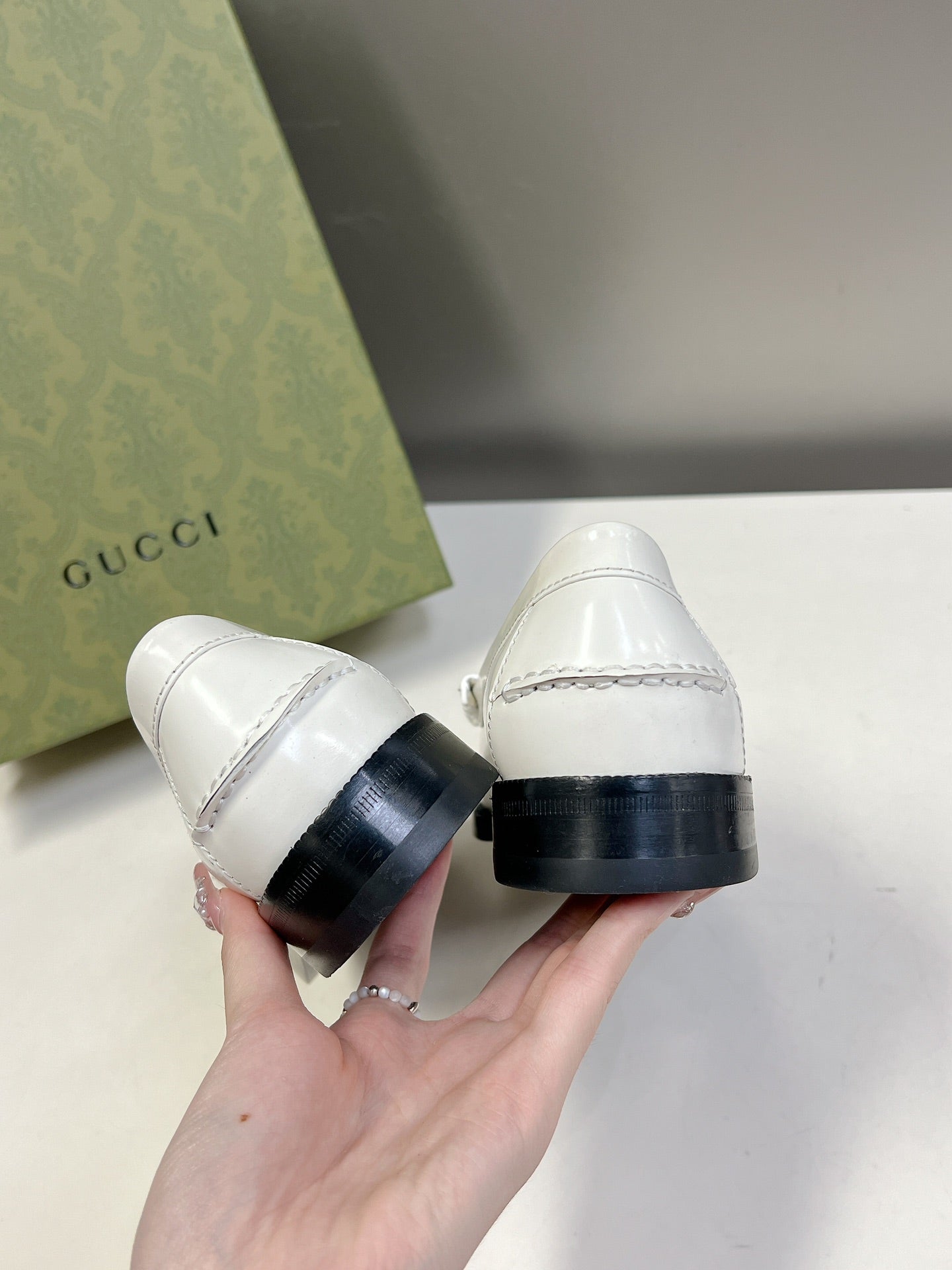 MOCASSIM GUCCI 2023