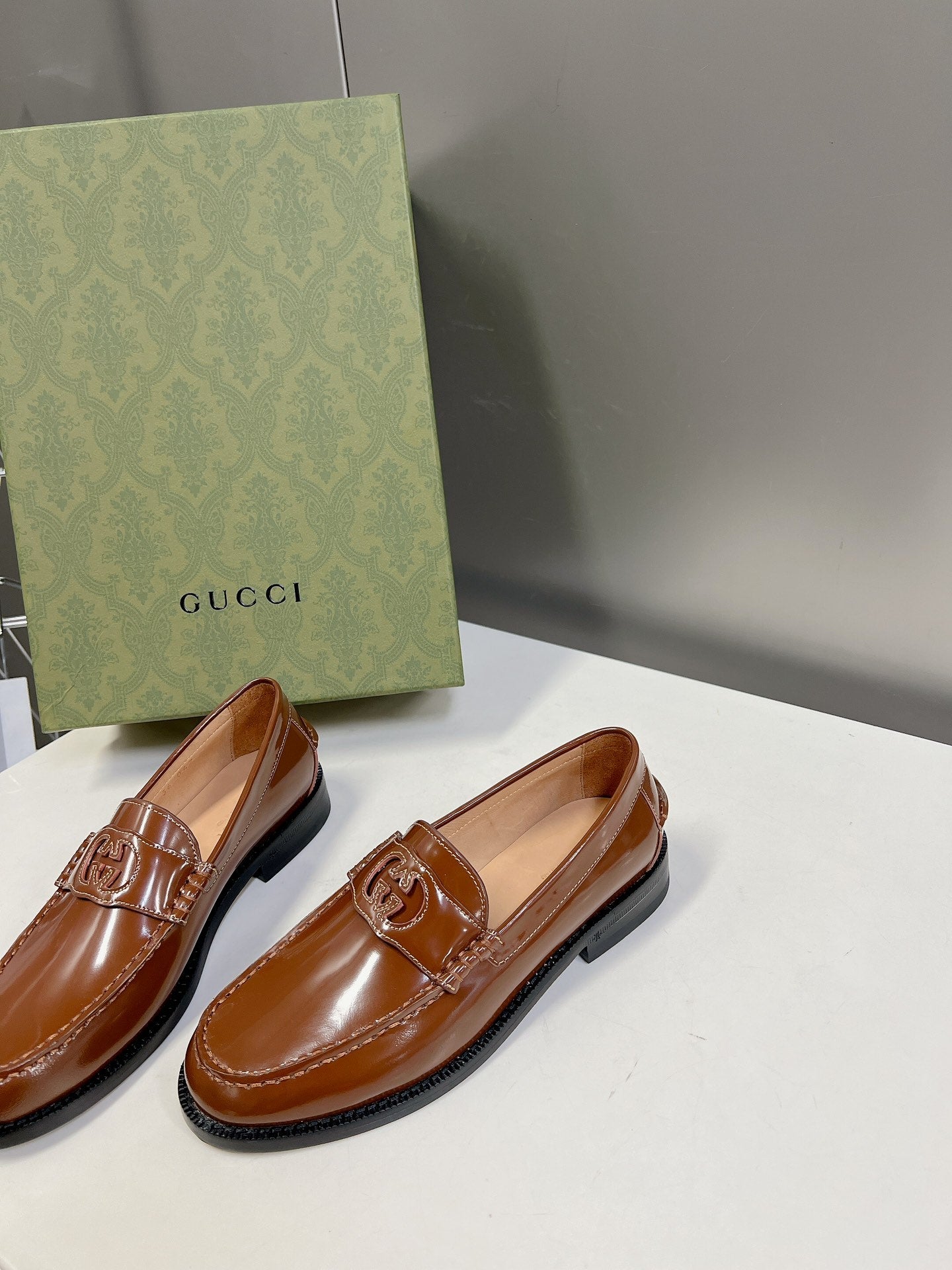 MOCASSIM GUCCI 2023