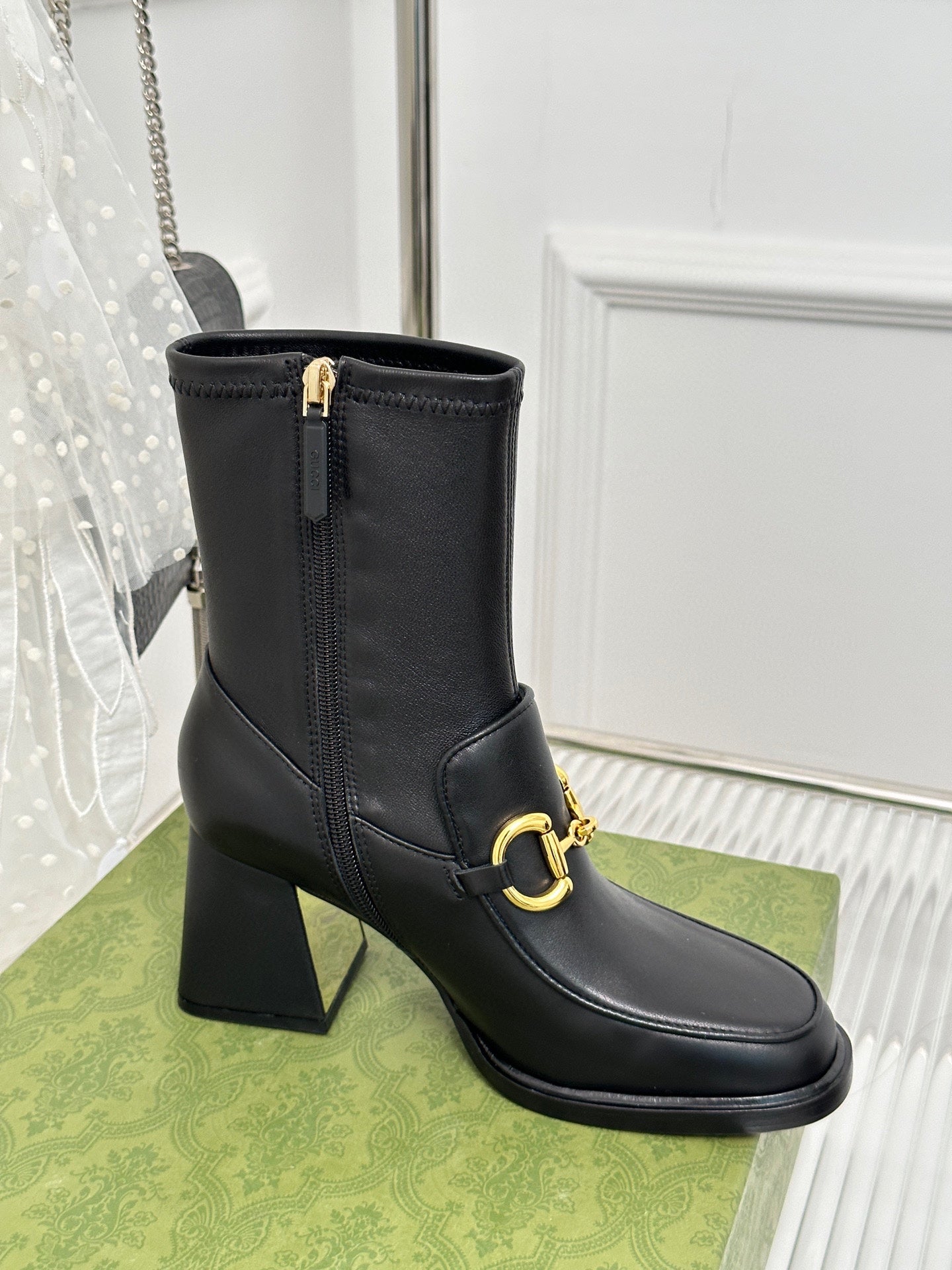 BOTA GUCCI 2023