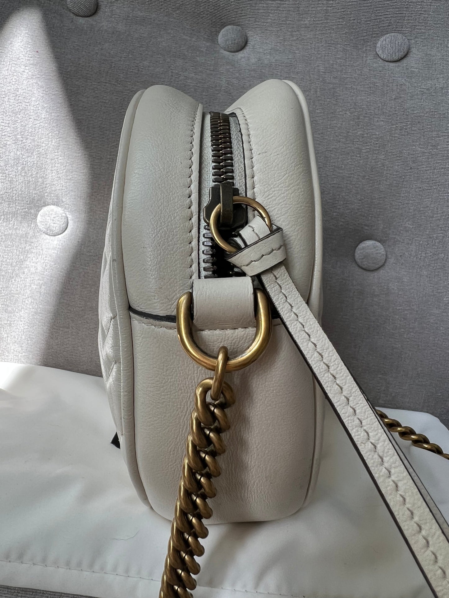 Gucci GG Round White Marmont Small Shoulder Bag