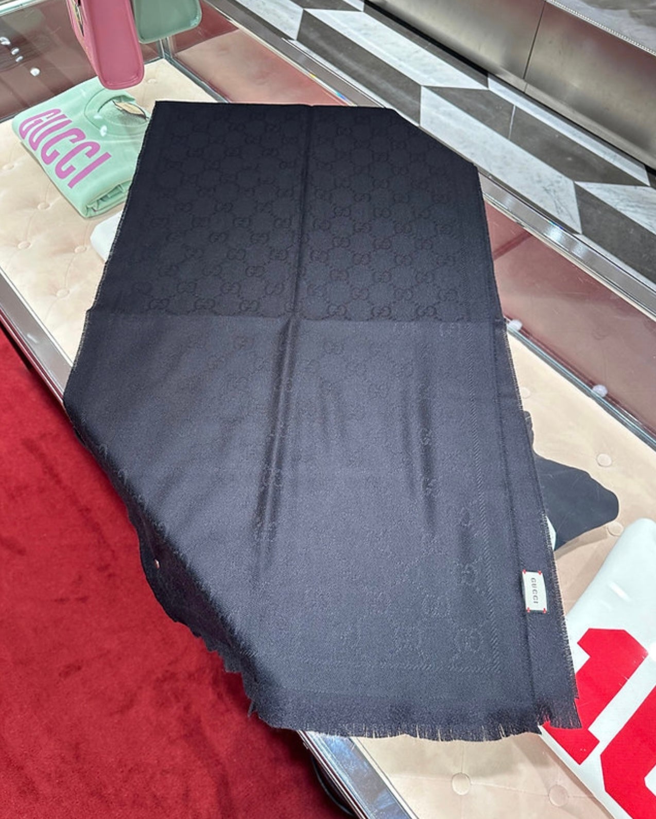 PreOrder Gucci long scarf