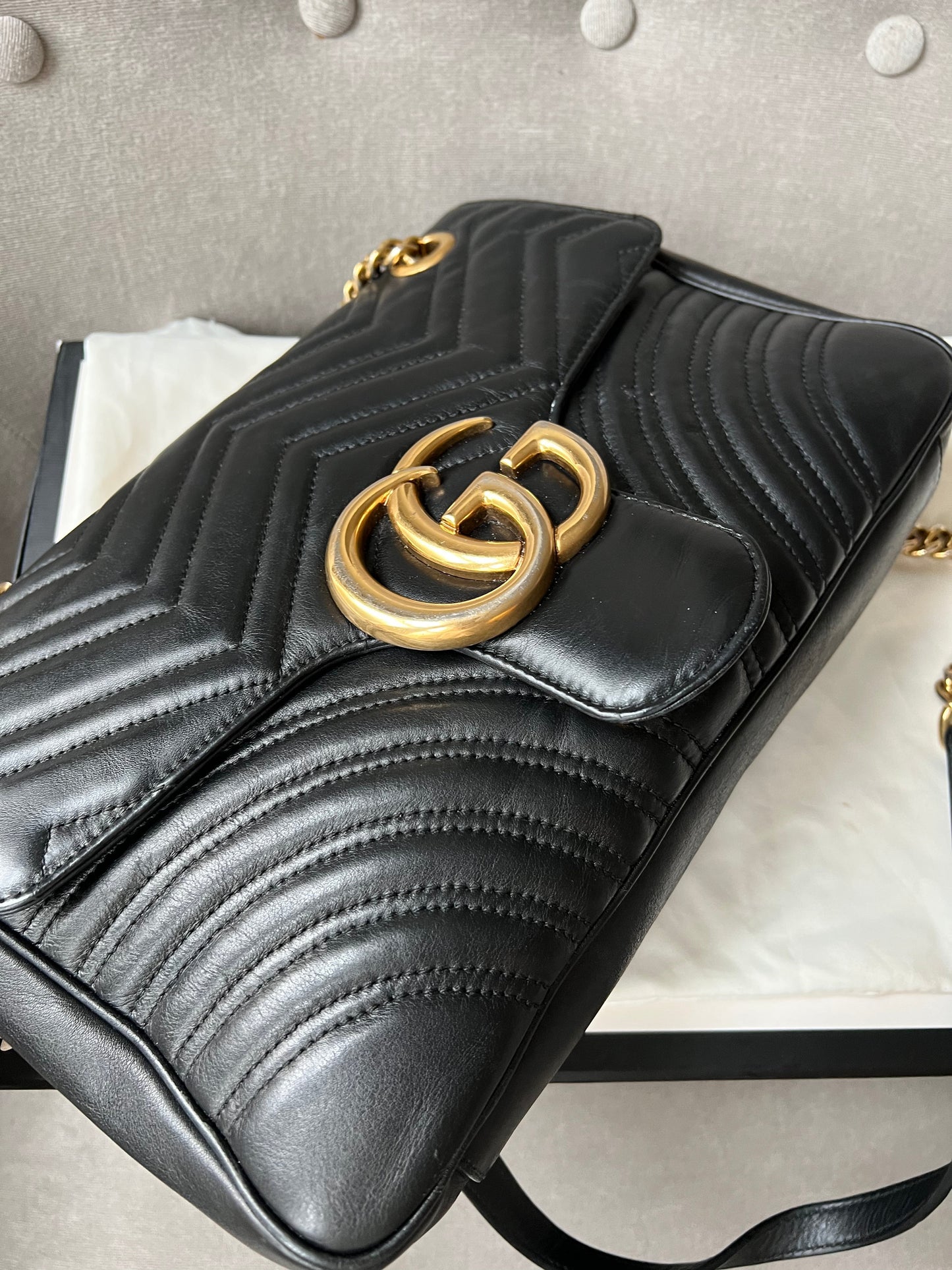Gucci GG Black Marmont Medium Shoulder Bag (RRP £2,070)