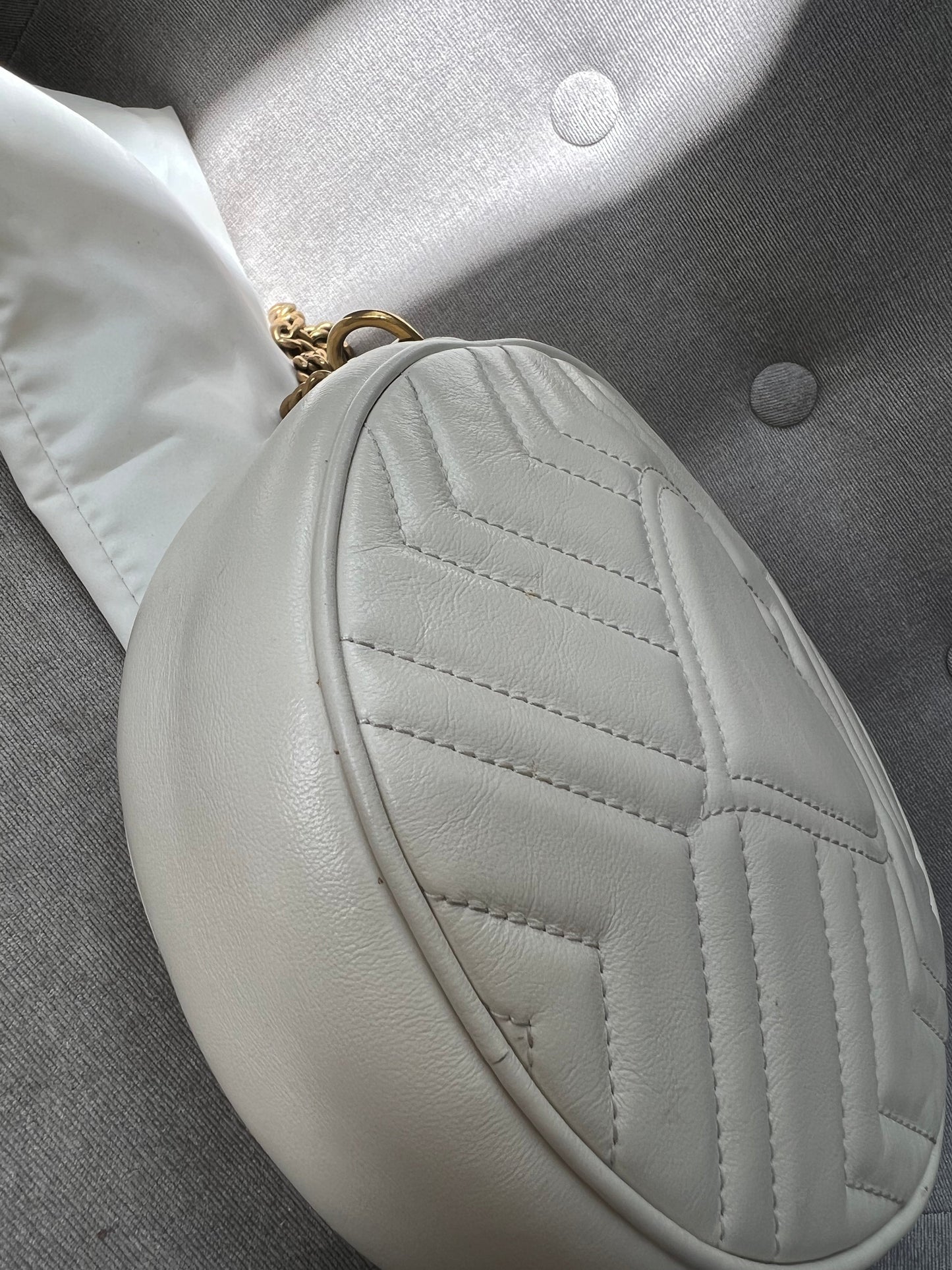 Gucci GG Round White Marmont Small Shoulder Bag