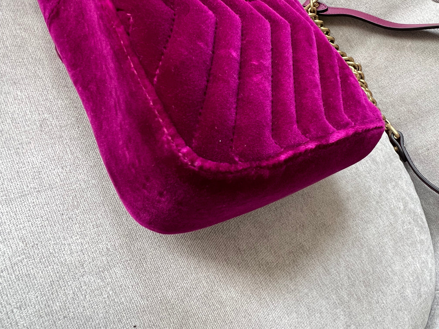 Gucci GG Fuschia Velvet tMarmont Small Shoulder Bag (RRP £1490)