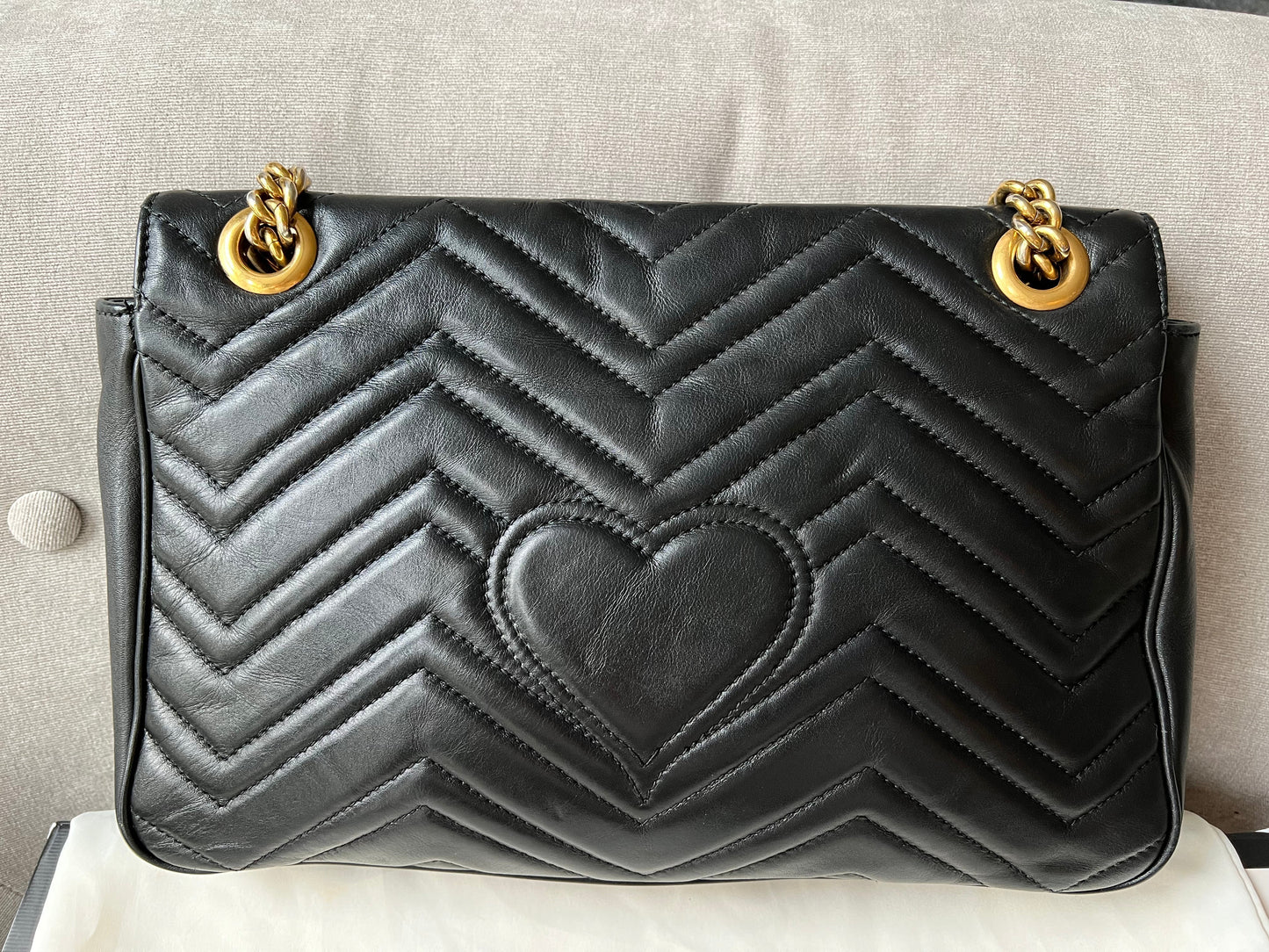 Gucci GG Black Marmont Medium Shoulder Bag (RRP £2,070)