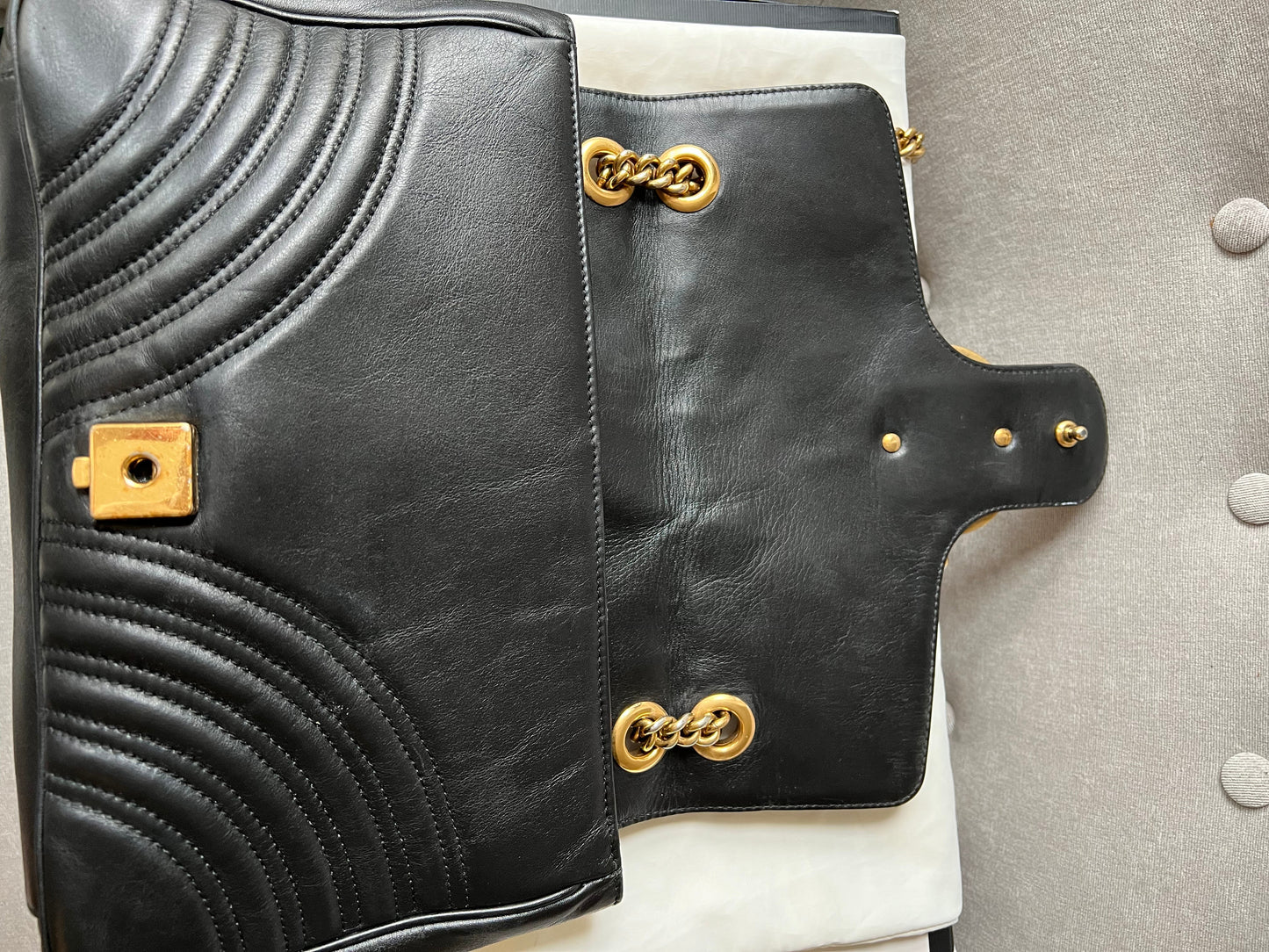Gucci GG Black Marmont Medium Shoulder Bag (RRP £2,070)