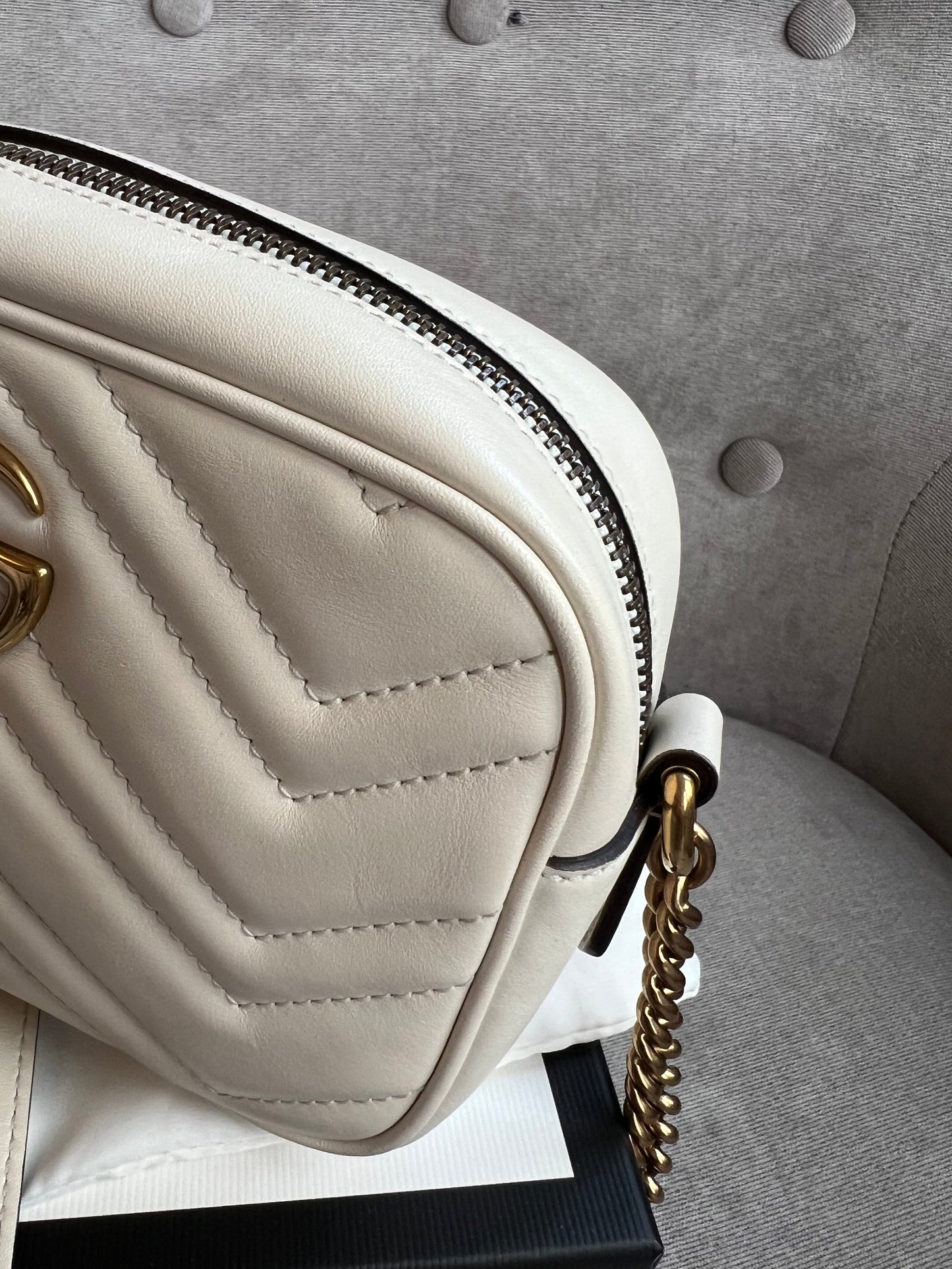 Gucci GG White Marmont Mini Shoulder Bag (RRP £1,160)
