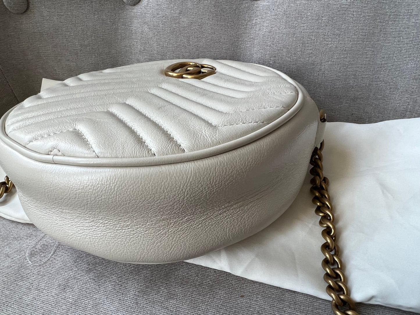 Gucci GG Round White Marmont Small Shoulder Bag (RRP £1,160)