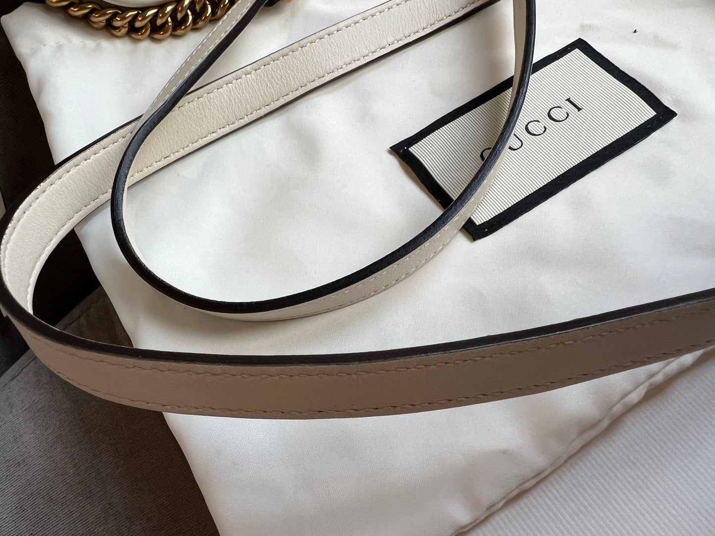 Gucci GG White Marmont Mini Shoulder Bag (RRP £1,160)