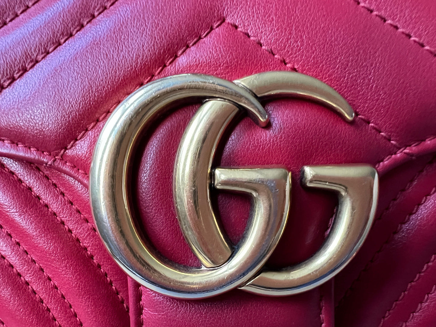 Gucci GG Hibiscus Red Marmont Small Shoulder Bag