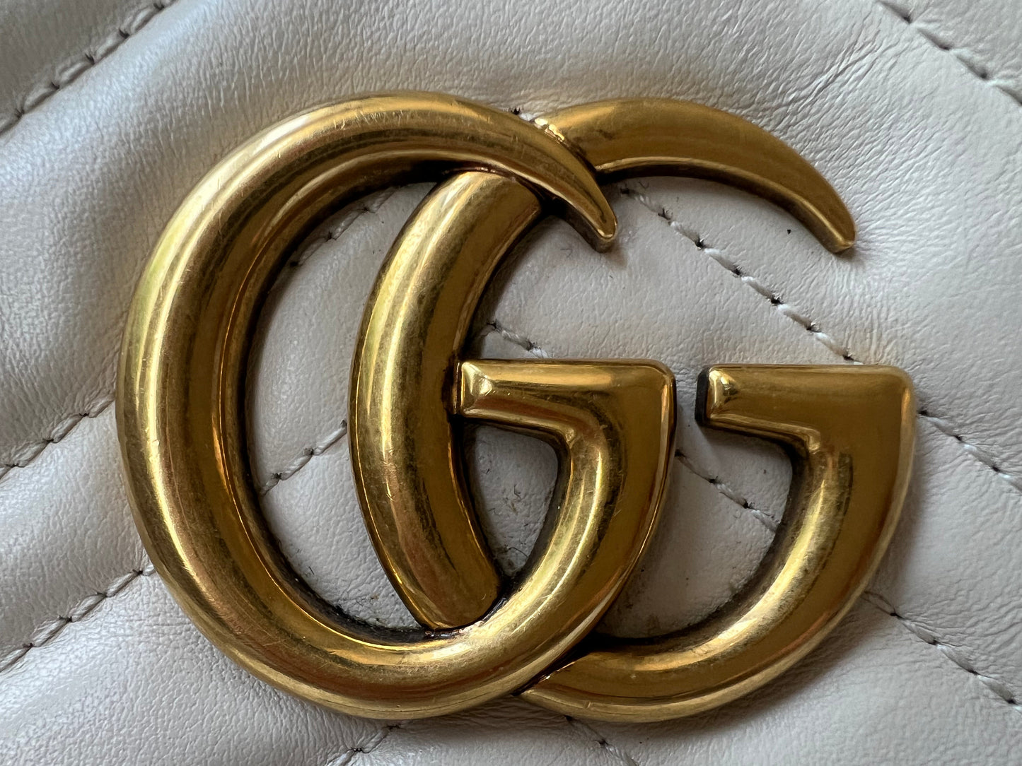 Gucci GG White Marmont Small Shoulder Bag