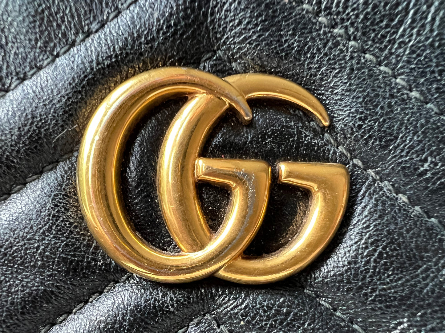 Gucci GG Round Black Marmont Small Shoulder Bag