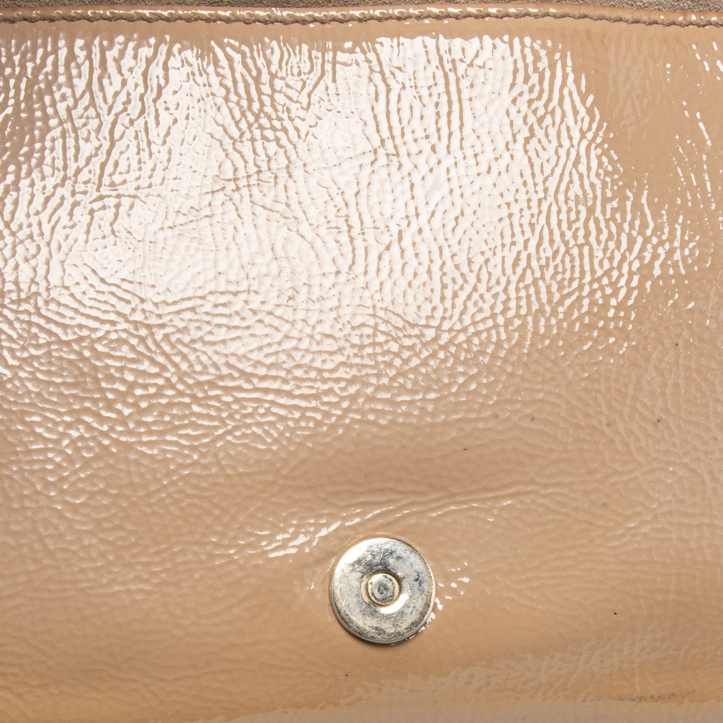 Gucci Beige Patent Leather Soho Flap Shoulder Bag