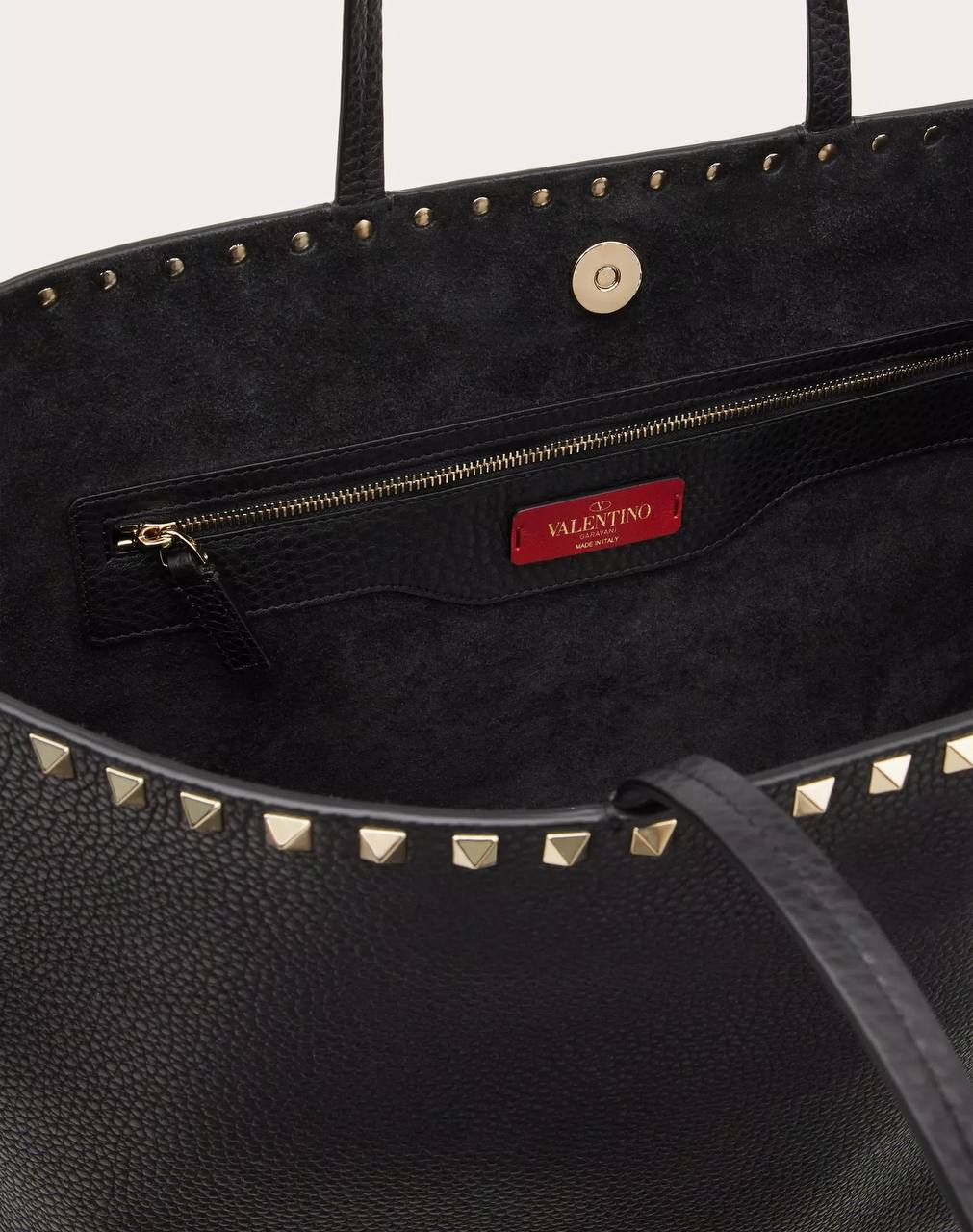 Valentino Garavani Rockstud tote bag in grainy calfskin leather