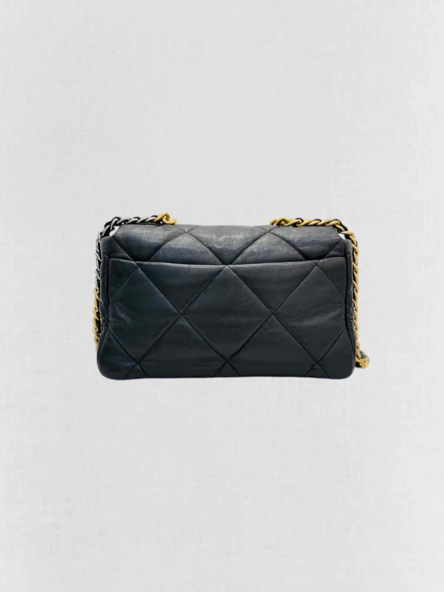 CHANEL 19 Black Quilted Shoulder Bag