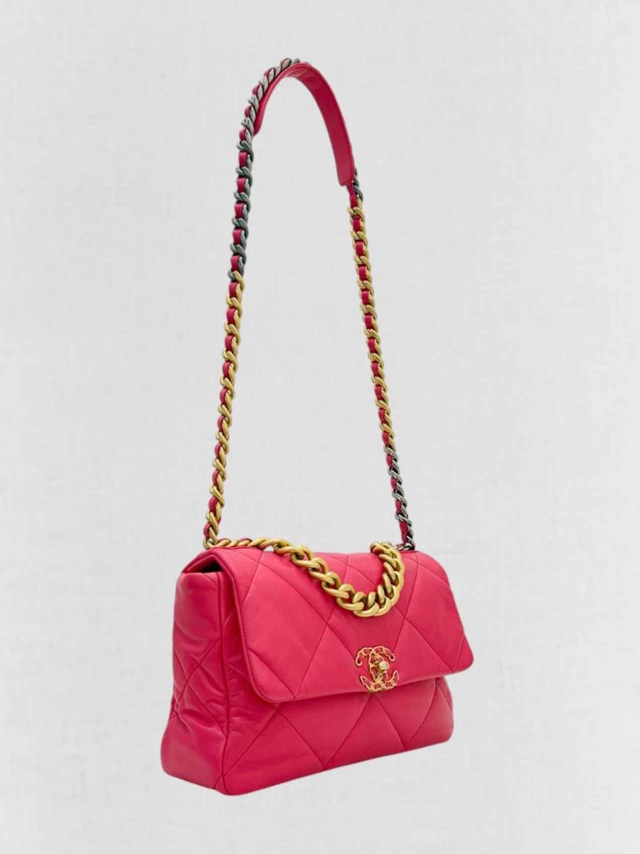 CHANEL 19 Pink Quilted Shoulder Bag
