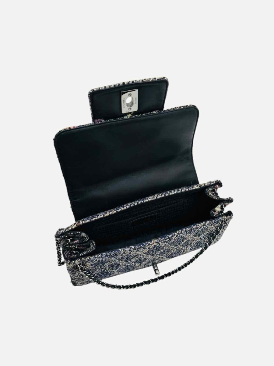 CHANEL Fantasy Tweed Black Multicolor Shoulder Bag