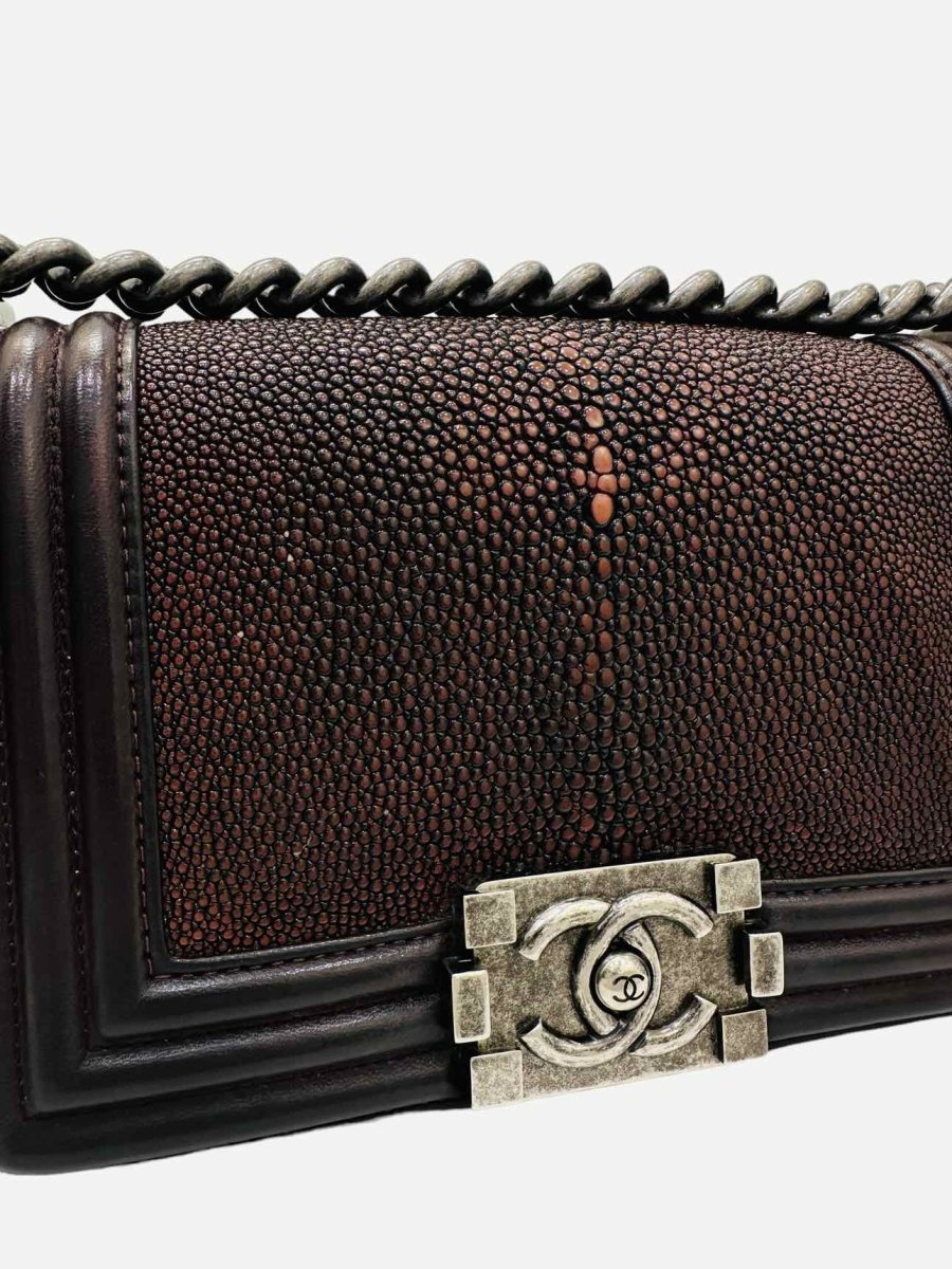 CHANEL Limited Edition Burgundy Shoulder Bag
