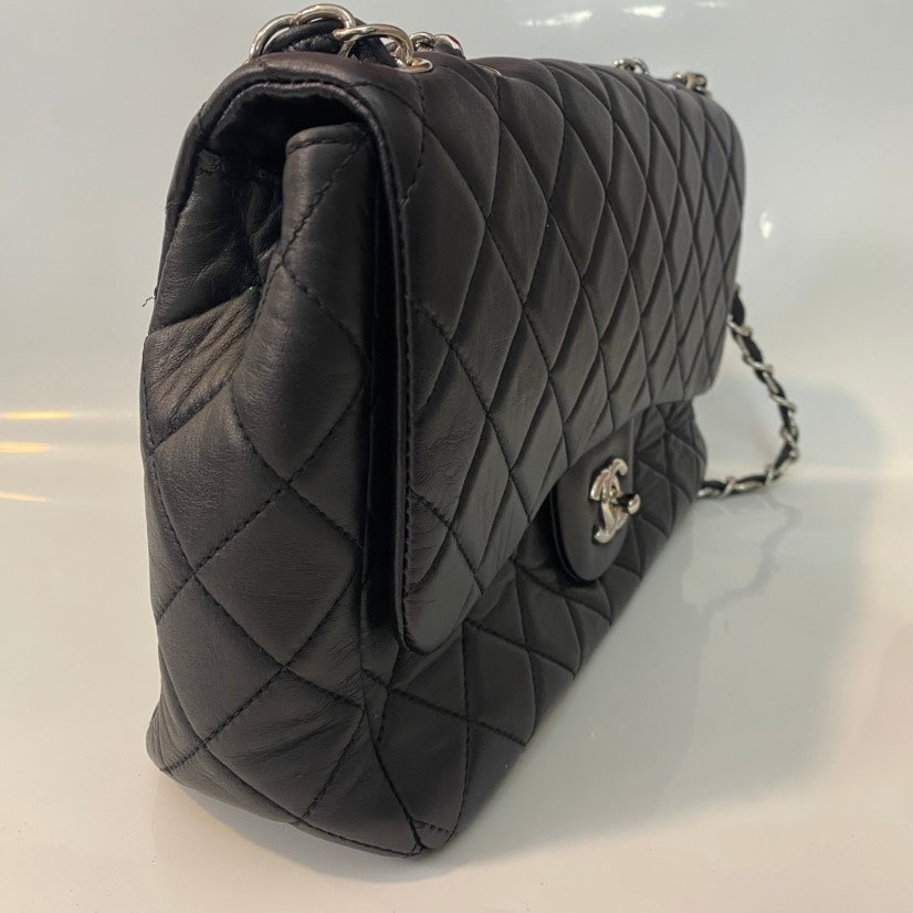 Chanel Classic Flap Bag Black Leather Shoulder Bag