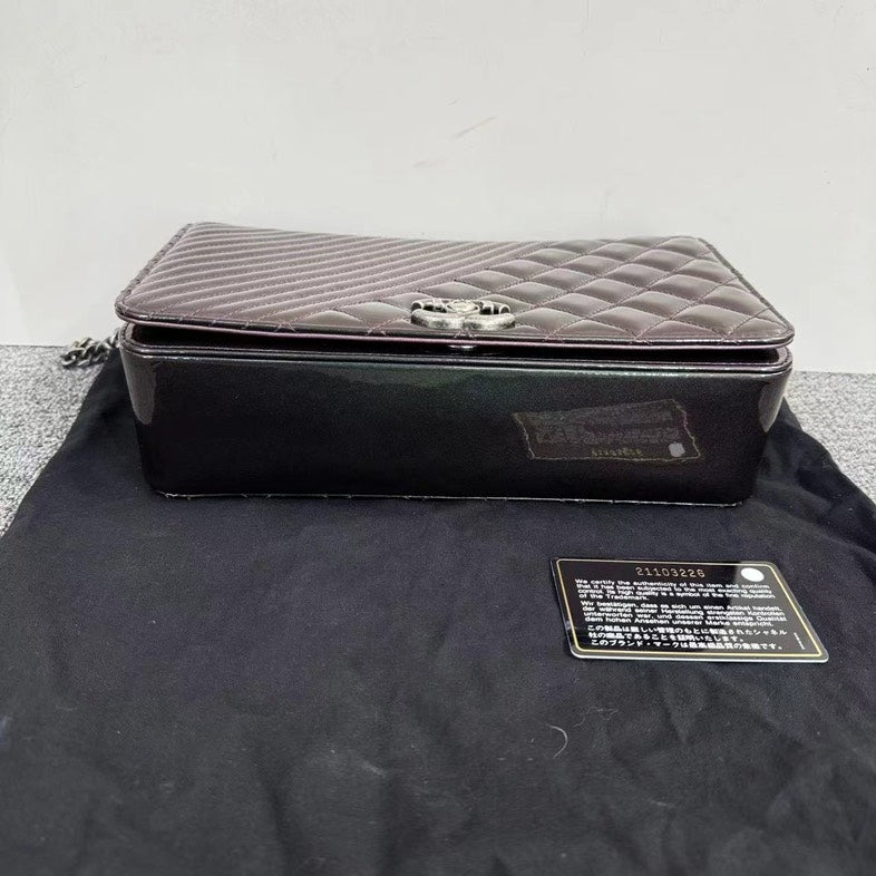 Chanel Leather Quilted Chain Shoulder Bag with Dustbag and Card