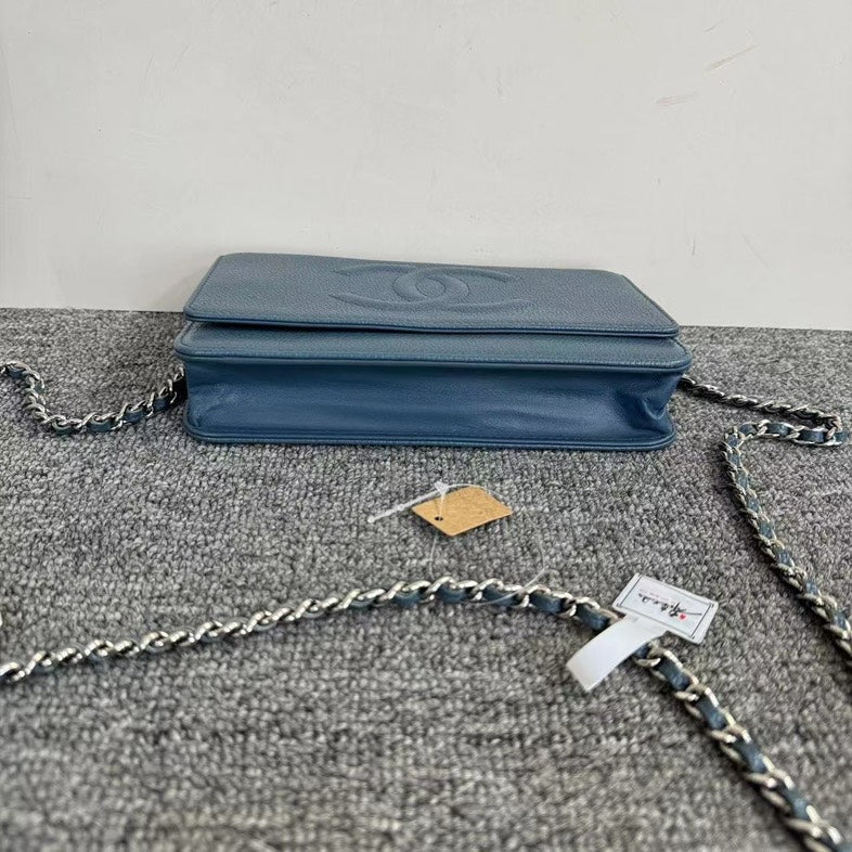 Chanel Blue Leather Chain Shoulder Bag Medium