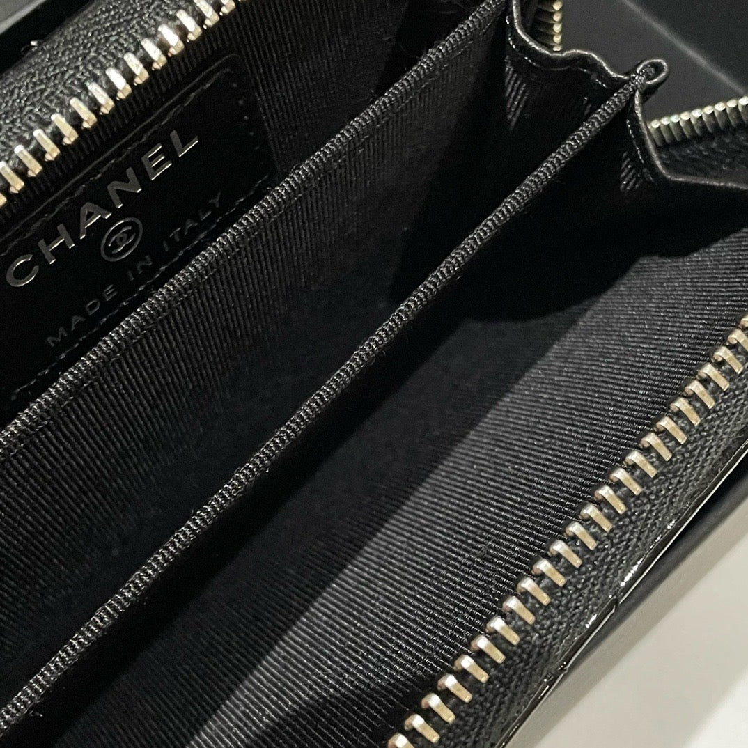 Chanel Black Patent Leather Quilted Card Holder 2016 Model