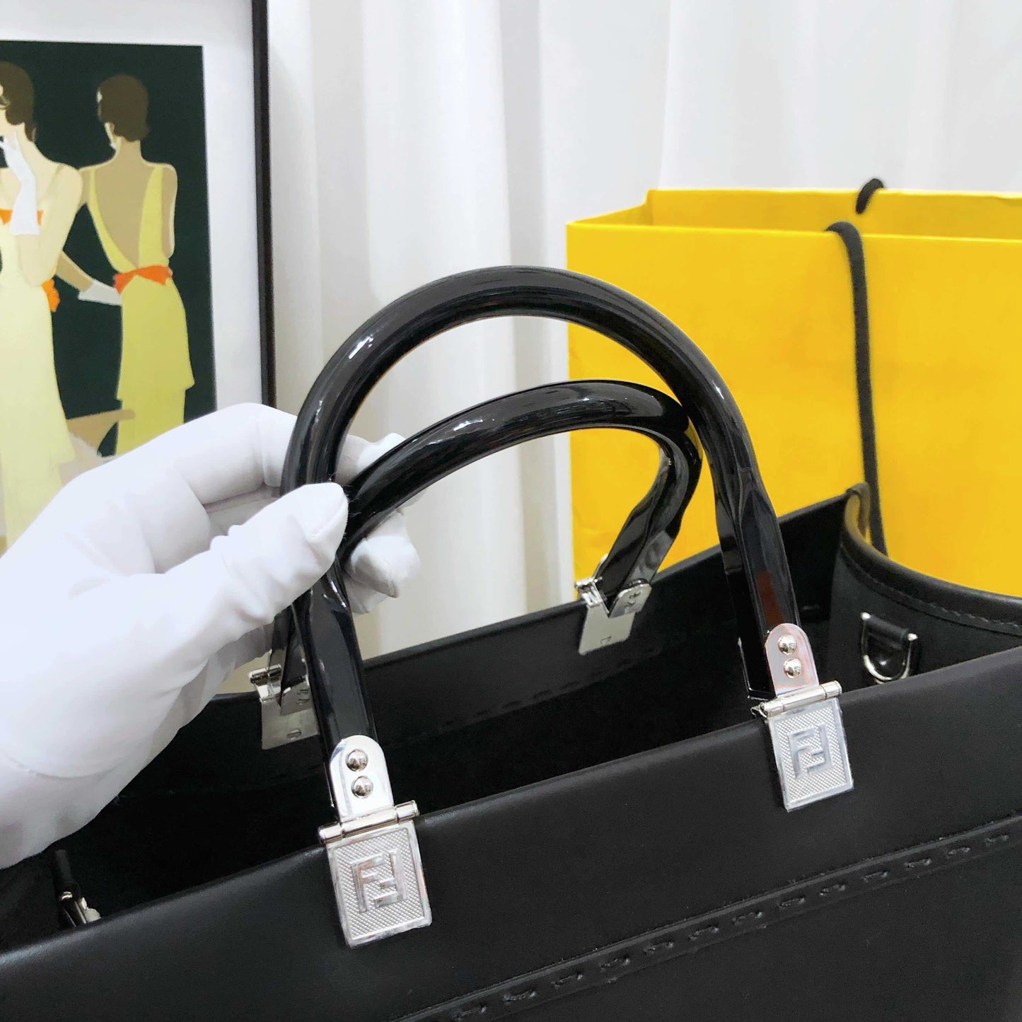 Fendi Sunshine Logo Tote Bag Medium Black