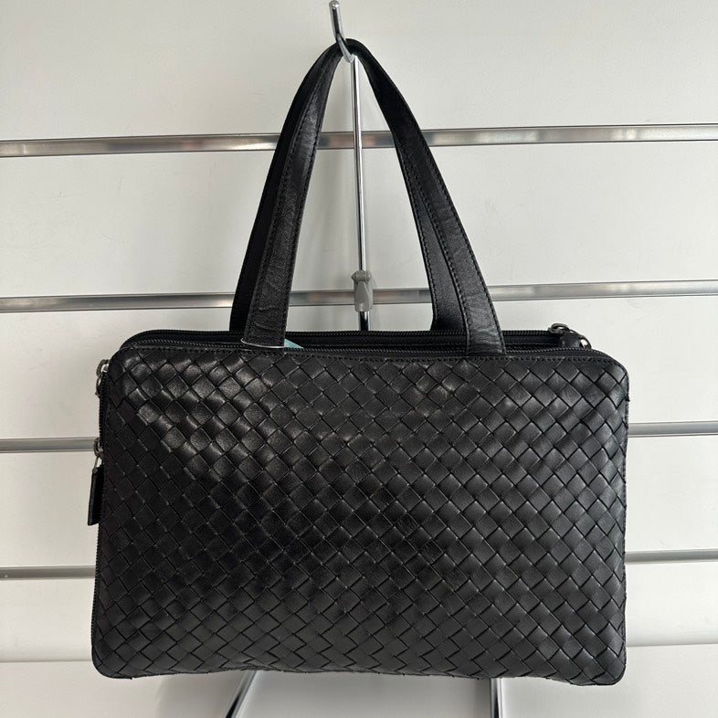 Bottega Veneta Pre-loved Shoulder Bag 4278 Black Leather
