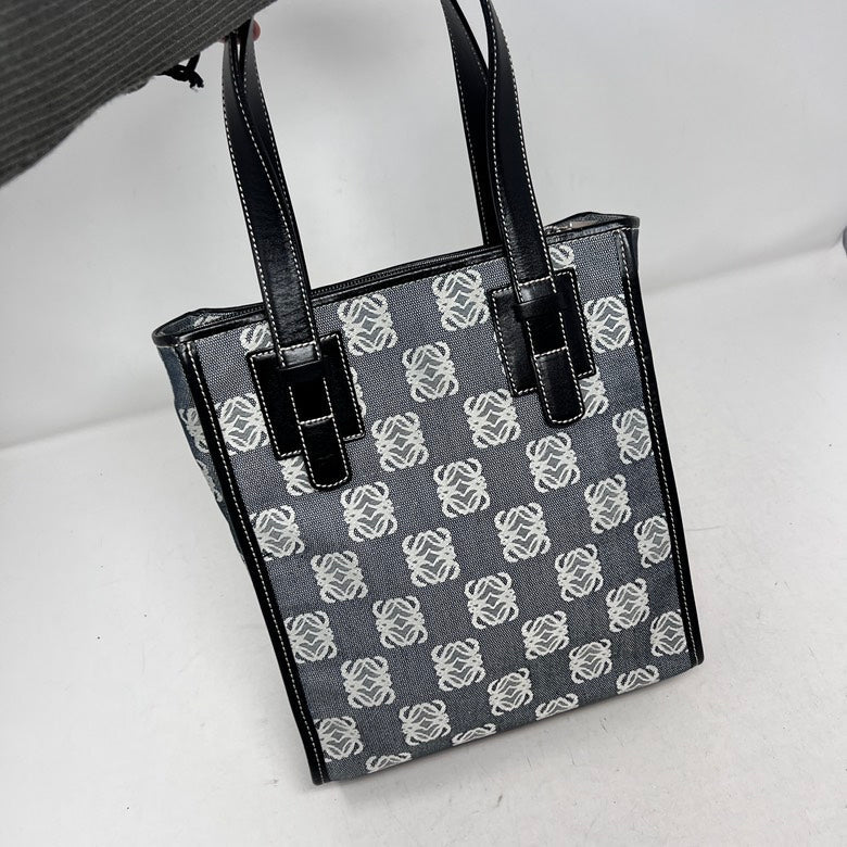 Preloved LOEWE Canvas & Leather Handbag AF626 in Black and White Tote
