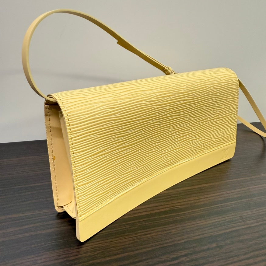 Louis Vuitton Epi Leather Yellow Shoulder Bag LB109978