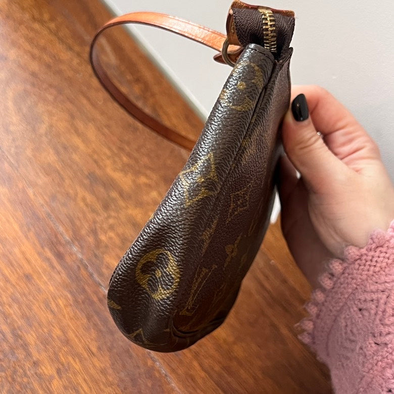 Louis Vuitton Monogram Leather Handbag AF656 in Brown - Shoulder Bag