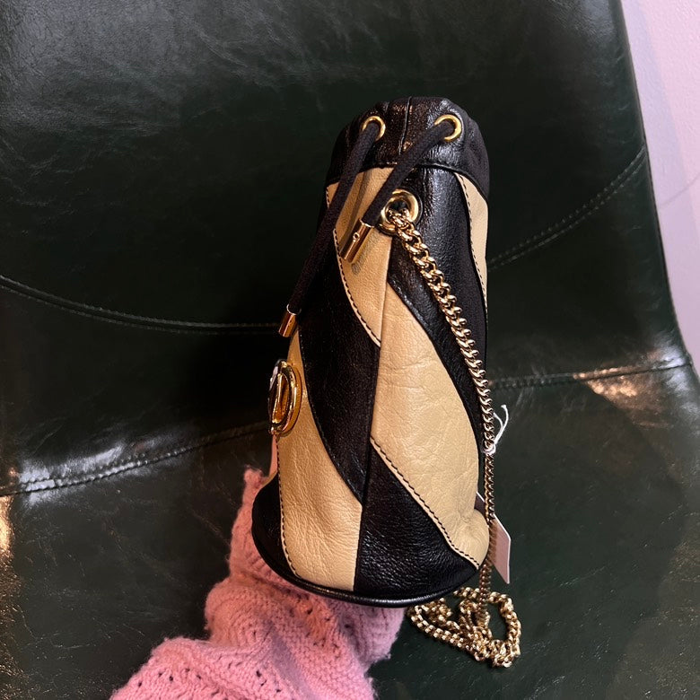 Preloved Gucci Black and Beige Leather Chain Shoulder Bag AF708