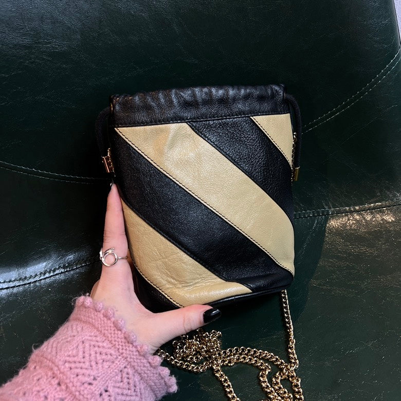 Preloved Gucci Black and Beige Leather Chain Shoulder Bag AF708