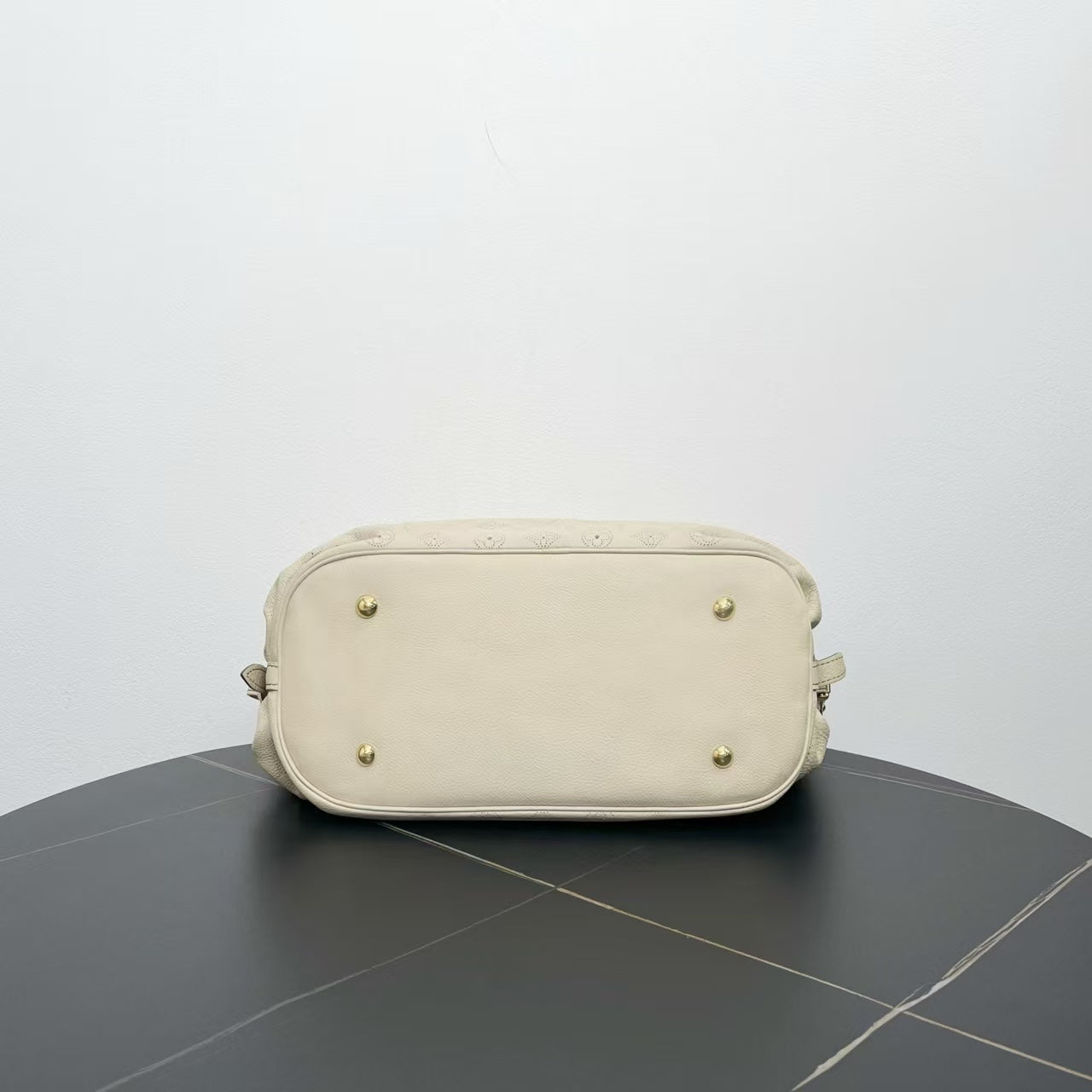 Louis Vuitton Mahina Leather Beige Tote Bag