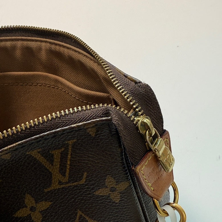 Louis Vuitton Monogram Hobo Bag in Brown - Iconic Designer Shoulder Bag