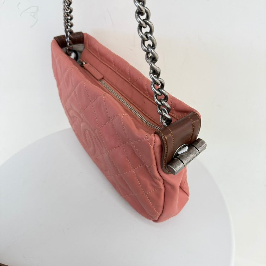 Chanel Calfskin Chain Shoulder Bag IW Pink Leather