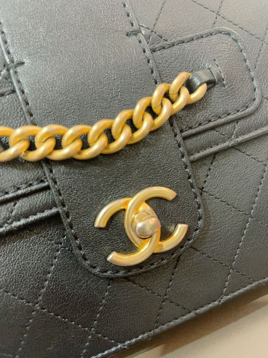 Chanel Flap Bag Black Leather Shoulder Bag
