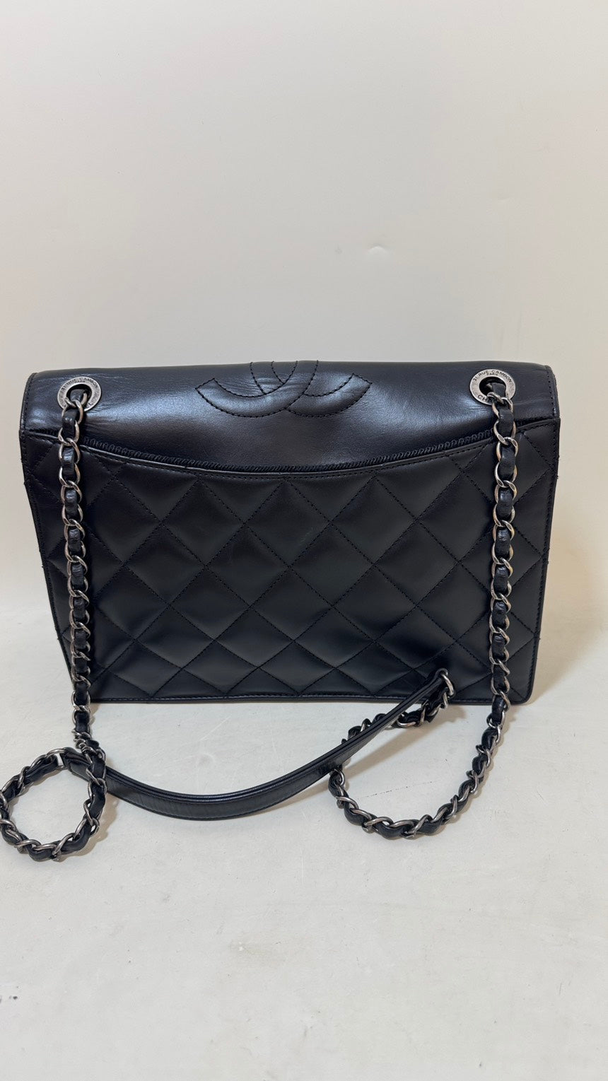 Chanel Classic Flap Bag Black Leather Shoulder Bag