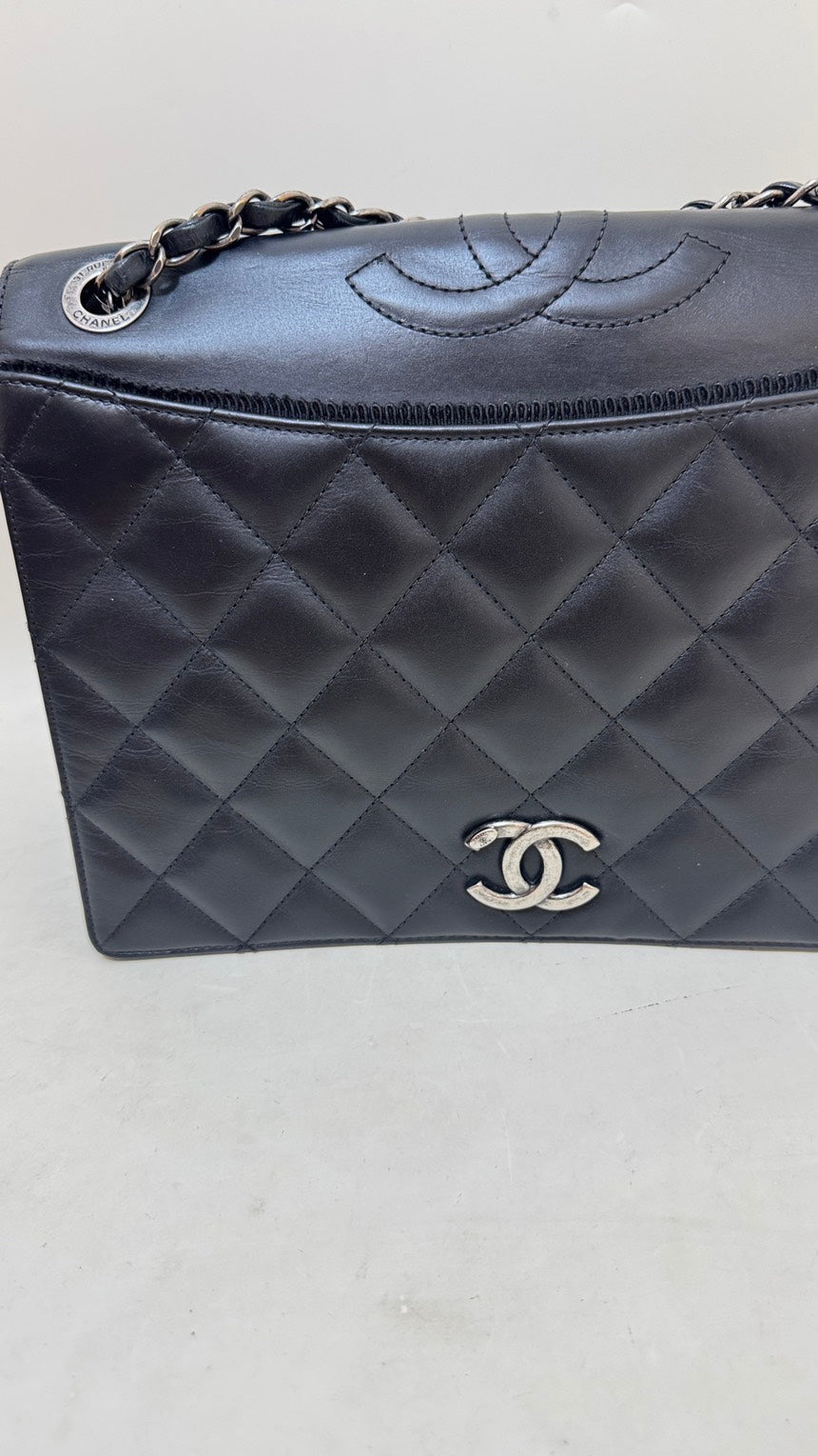 Chanel Classic Flap Bag Black Leather Shoulder Bag